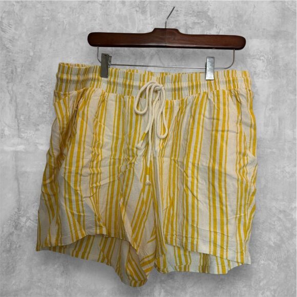 Torrid 5 inch pull on stretch linen mid rise shorts - Picture 1 of 6